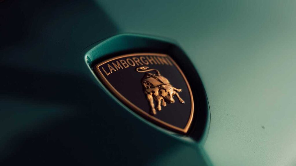 Lamborghini investirà 1,8 miliardi di euro nell’elettrificazione