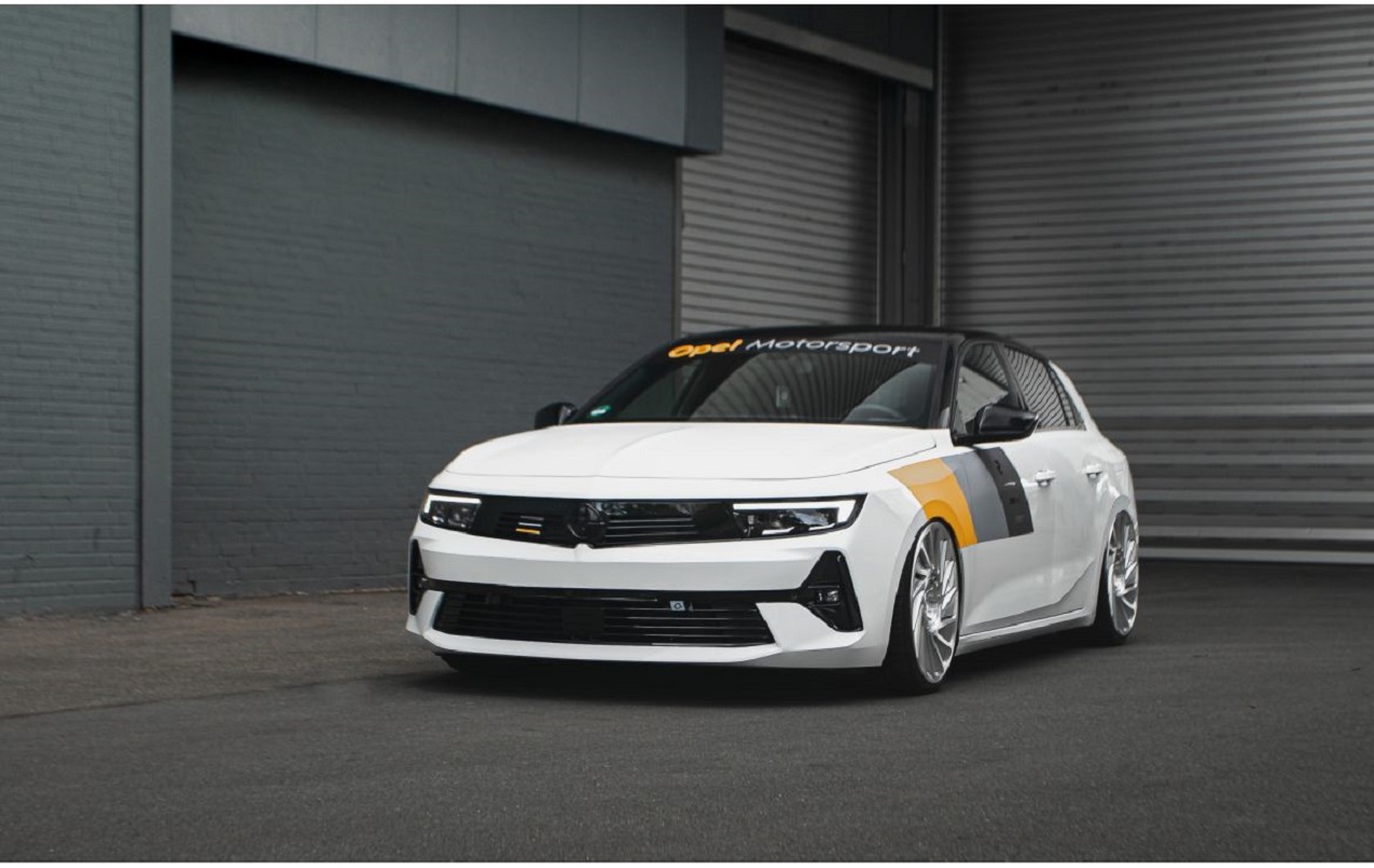 Nuova Opel Astra Plug-in Hybrid: la versione di XS