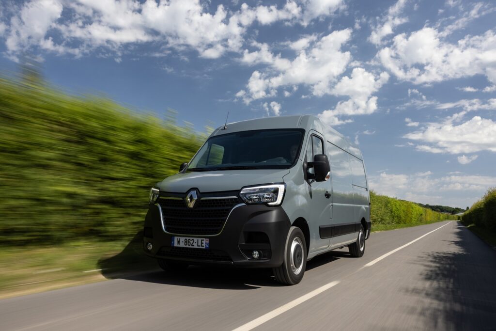 Renault Master E-Tech: aumenta l’autonomia grazie alla nuova batteria