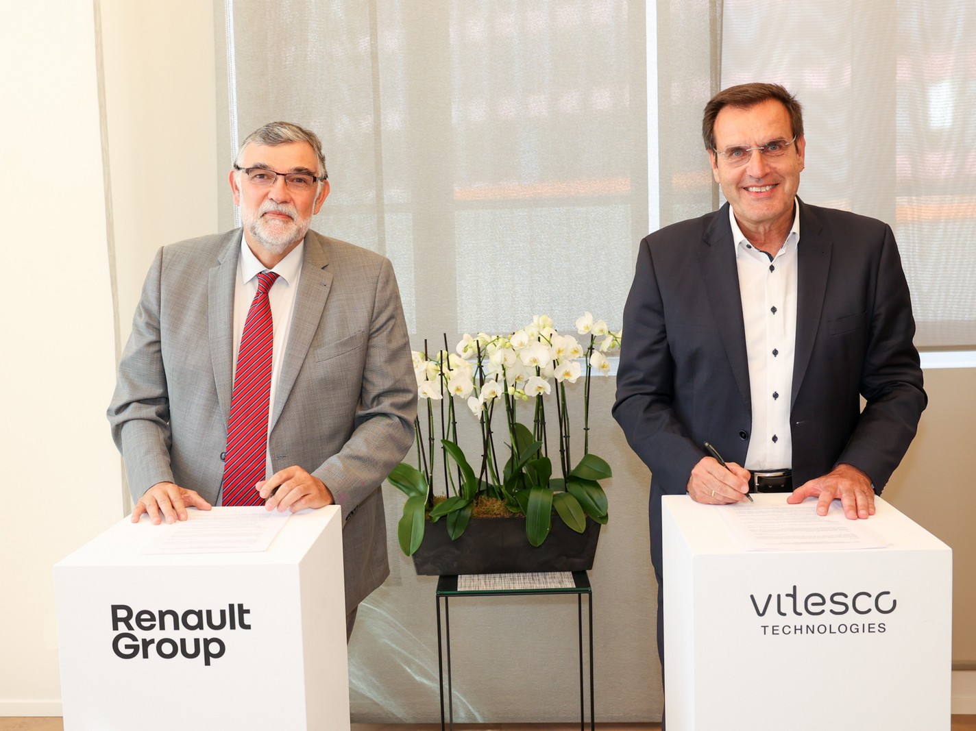 Renault e Vitesco: alleanza per produrre l’elettronica delle nuove auto elettriche e ibride