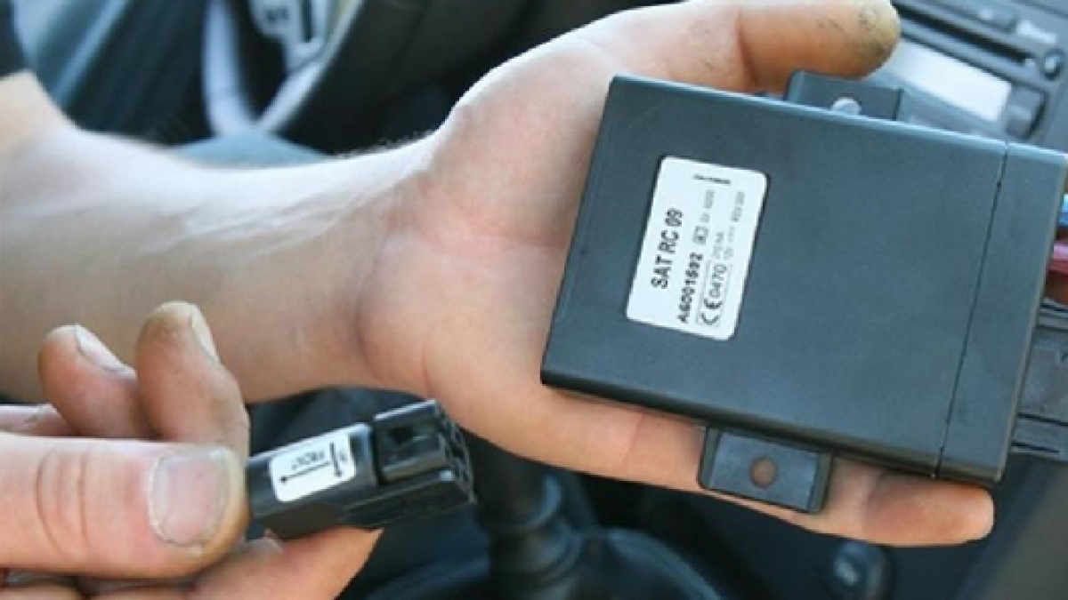 Scatola nera e Alcolock sulle auto: scatta l’obbligo