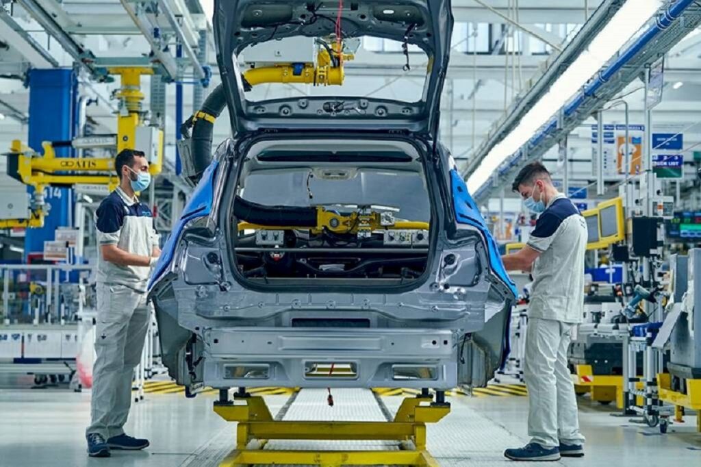 Stellantis Mirafiori: nel 2022 cresce la produzione grazie alla Fiat 500