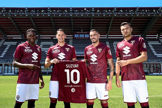 Suzuki e il Torino festeggiano 10 anni insieme: partnership rinnovata anche per la stagione 2022/2023
