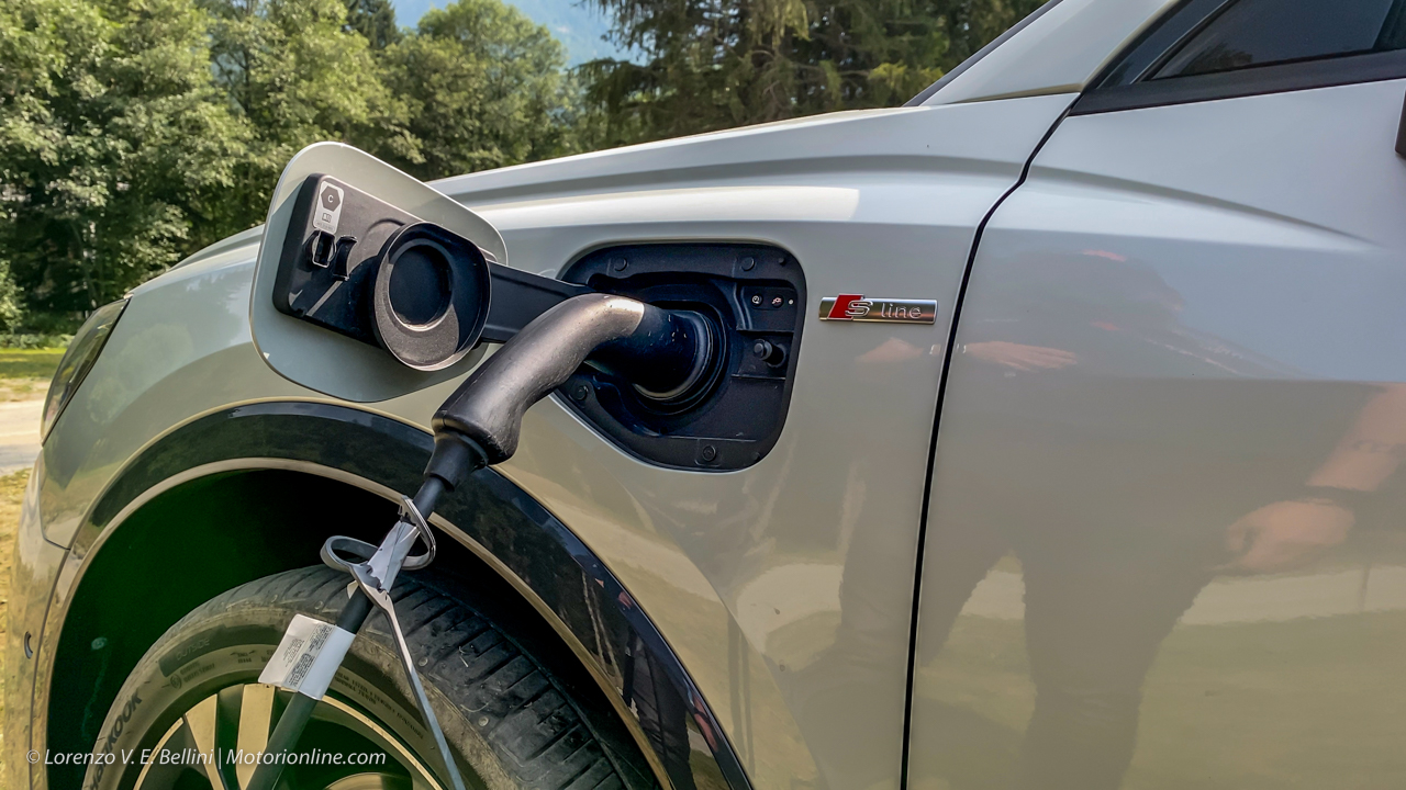 Audi Q3 2022 - Plug-in Hybrid