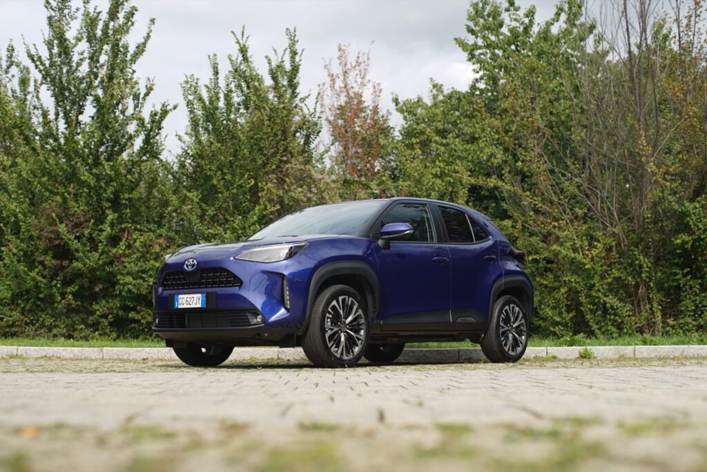 Toyota Yaris Cross 2022: tutte le caratteristiche del B-SUV ibrido del marchio giapponese