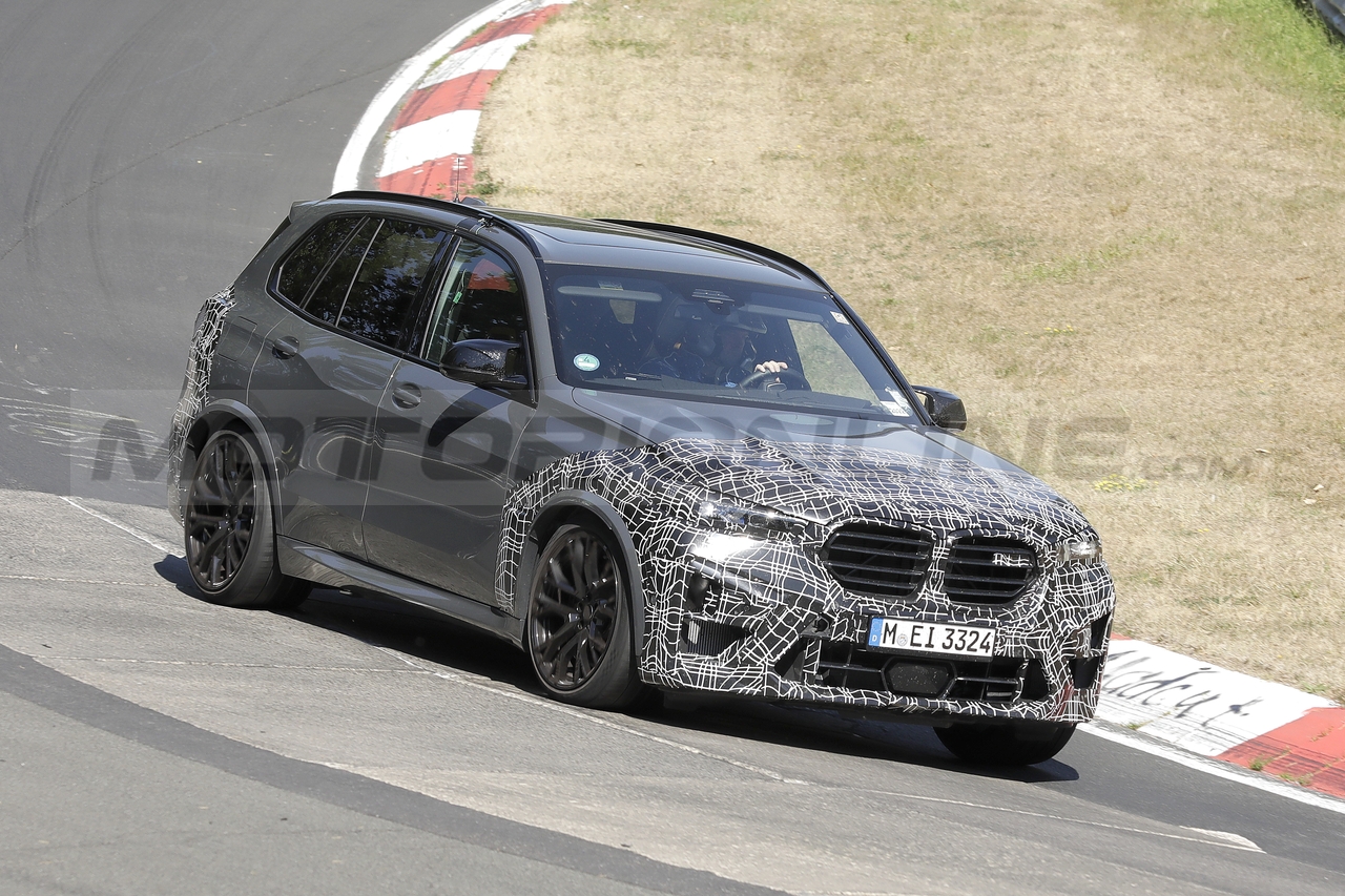 BMW X5 M 2023 - Foto Spia 12-08-2022