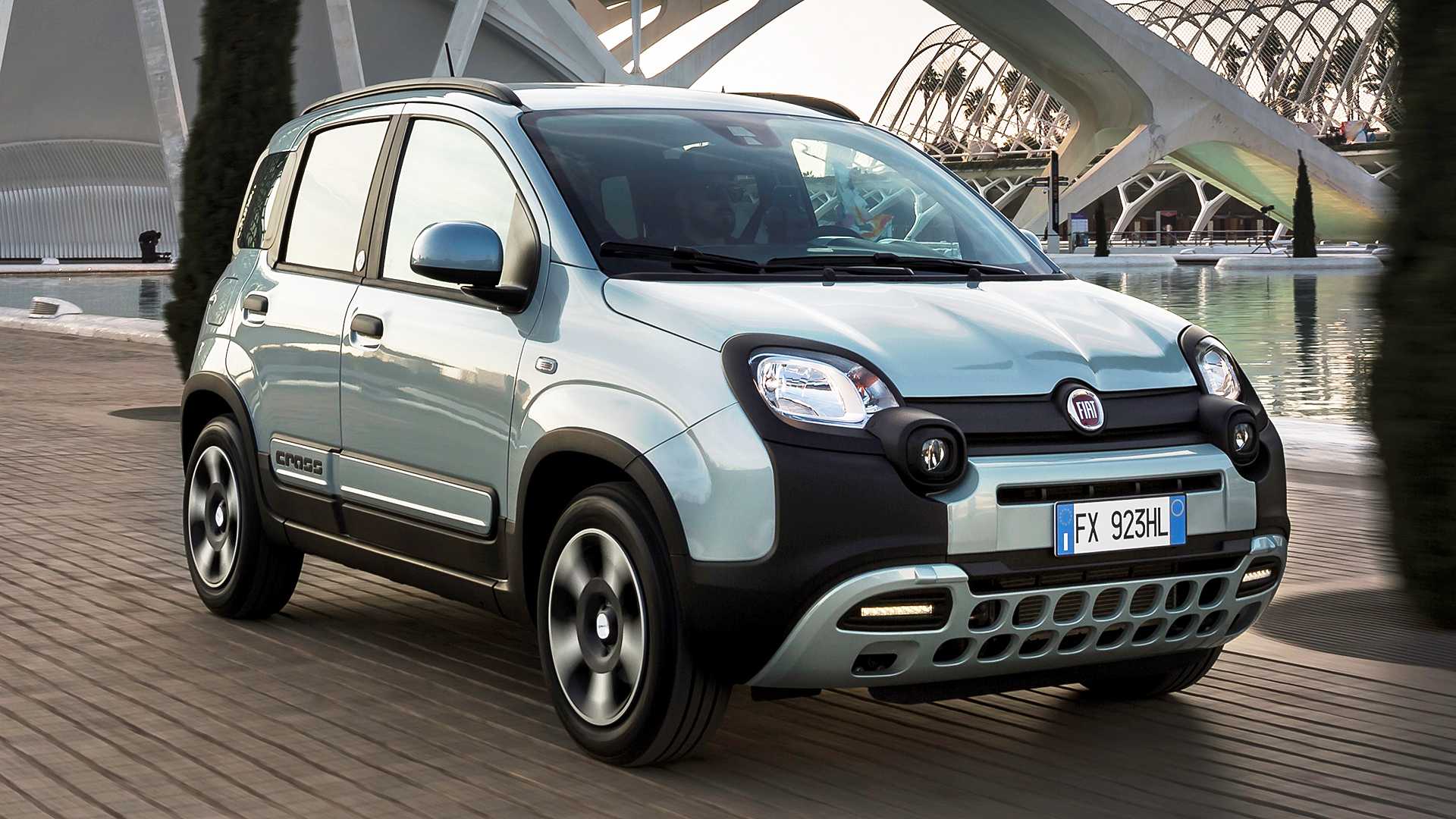 Fiat Panda Hybrid: in promozione per tutto agosto da 99 euro al mese