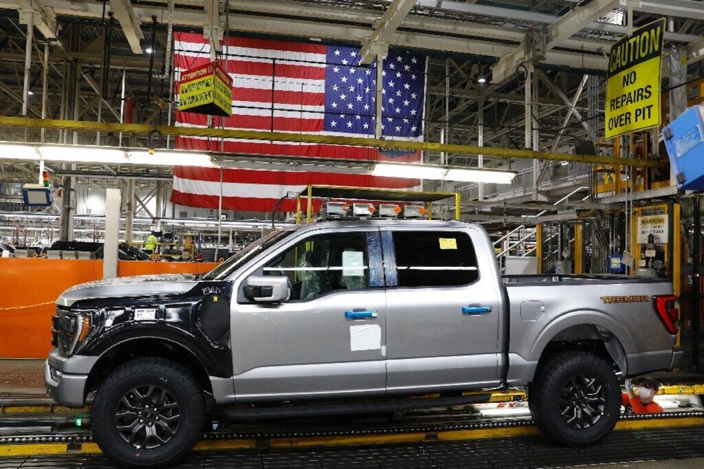Ford taglia circa 3000 posti di lavoro in Canada, India e Stati Uniti