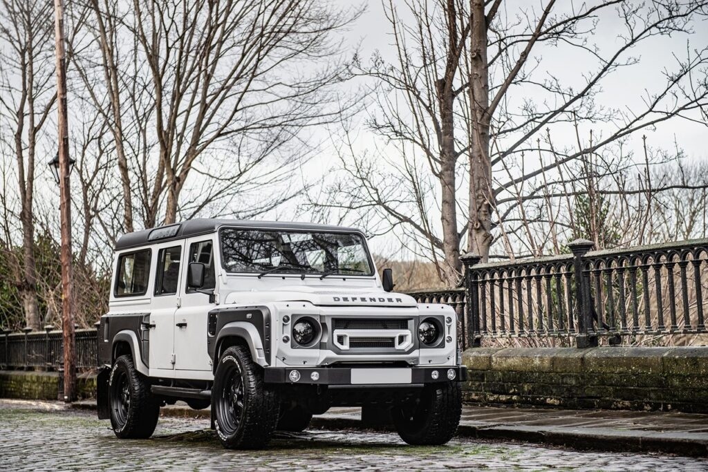 Land Rover Defender 110 Wide-Track: Chelsea Truck Company presenta la sua versione modificata [FOTO]