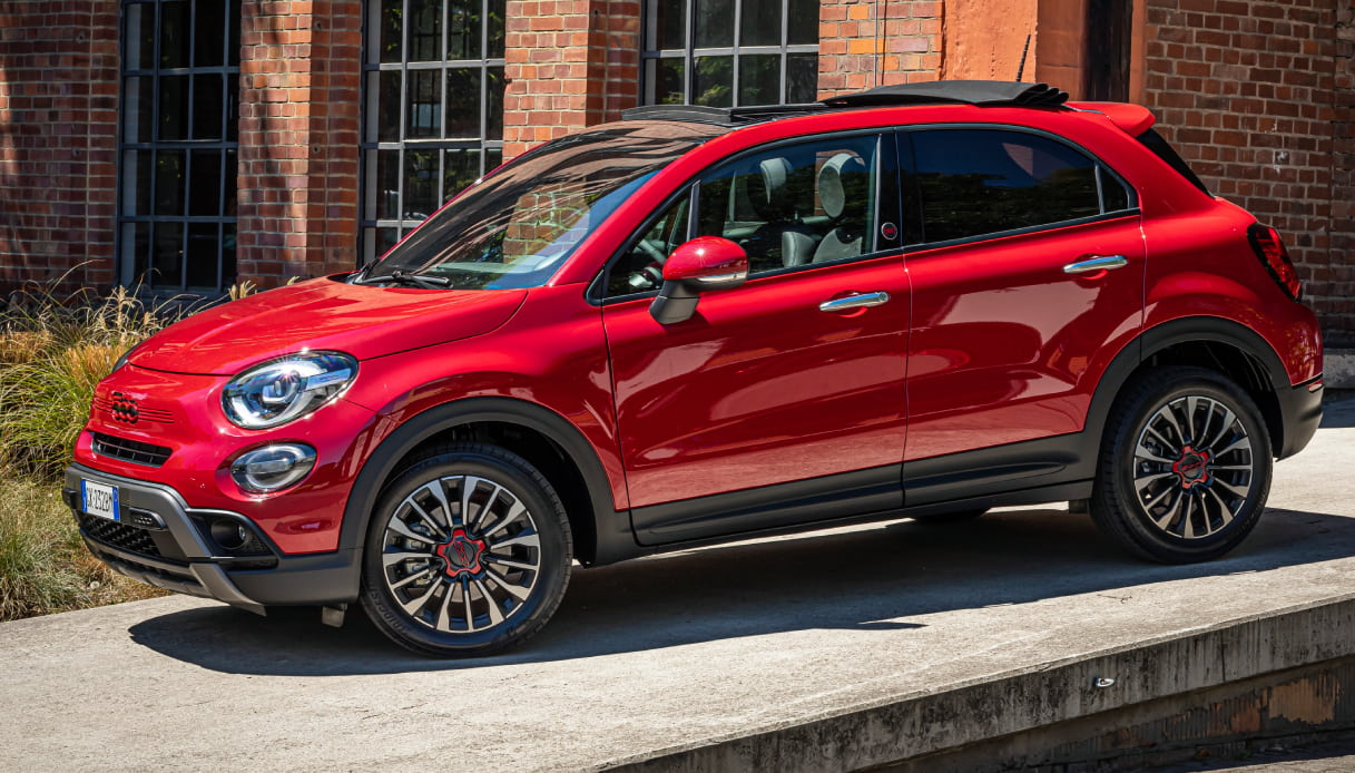 Nuova Fiat 500X Hybrid: in promozione ad agosto da 249 euro al mese