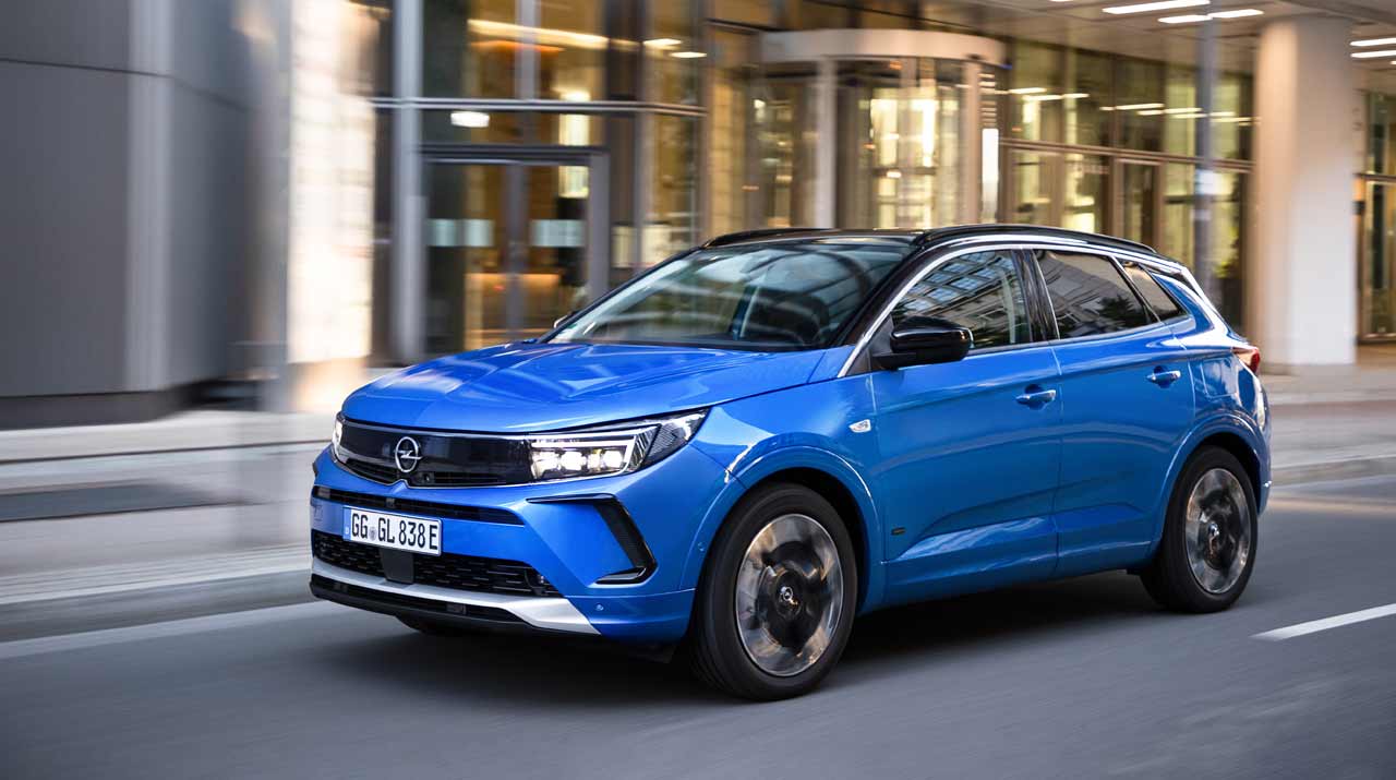 Opel Grandland: fino al 31 agosto in promozione da 299 euro al mese