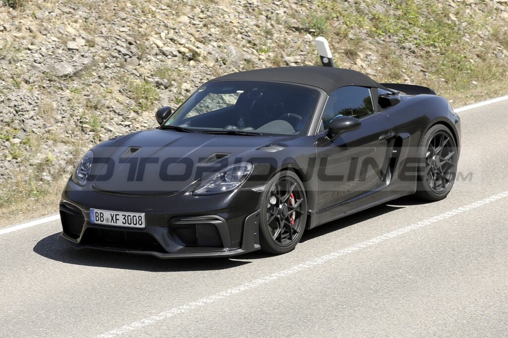 Porsche 718 Spyder RS: i test si spostano in Germania [FOTO SPIA]