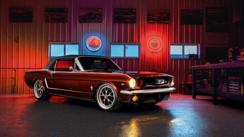 Ford Mustang convertible del 1964 torna in vita grazie a un restomod [FOTO]