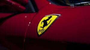 Ferrari registra profitti record nel secondo trimestre 2022