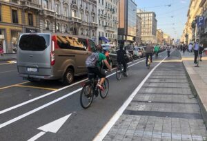 Strade e città a misura di bici: 1,154 miliardi di euro col piano per la mobilità green a due ruote