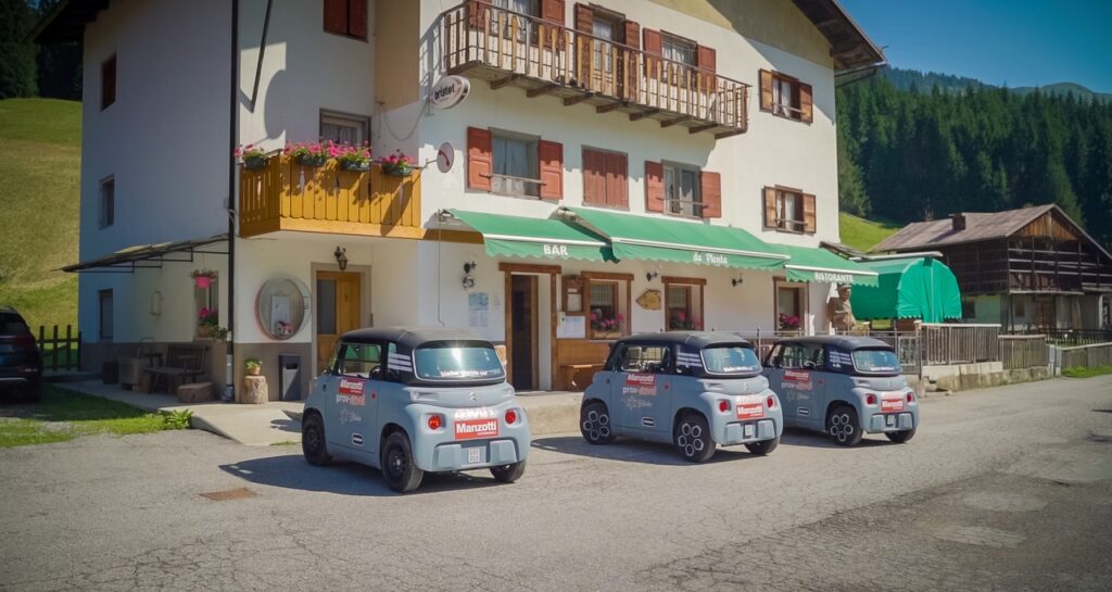 Citroën Ami: tre esemplari nella flotta dell’Hotel Bladen di Sappada [FOTO]