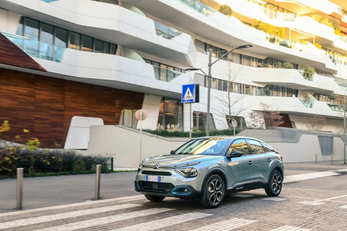 Citroen C4: a settembre 2022 in promozione da 200 euro al mese