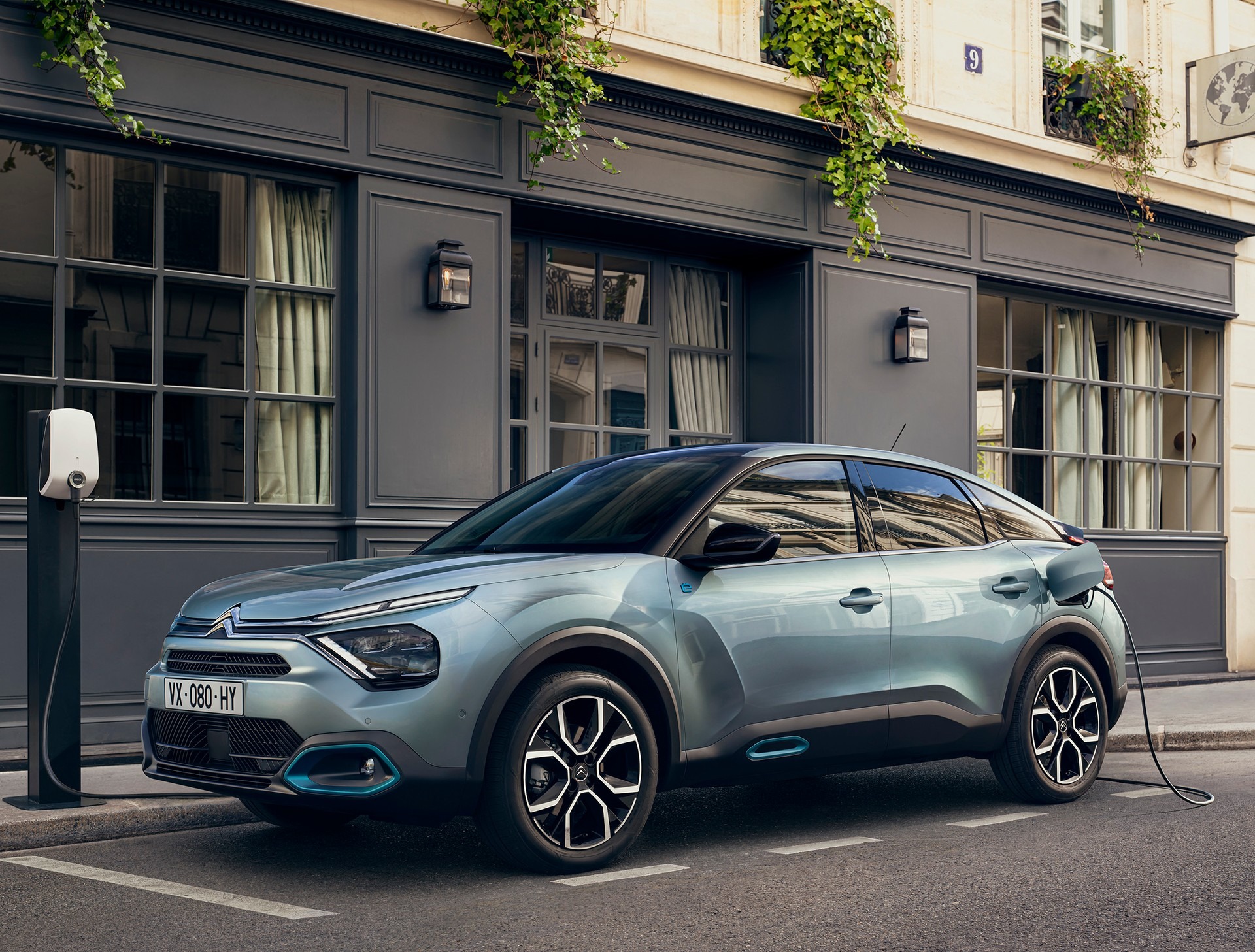 Citroen e-C4: a settembre in promozione da 200 euro al mese