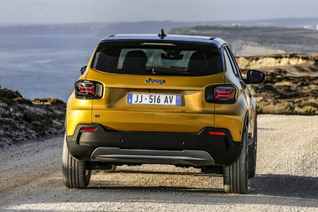 Jeep: tutto sui SUV elettrificati. 