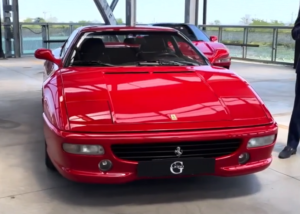 Ferrari F355 Berlinetta: un’icona anni ’90 per il Gino Car Invest [VIDEO]