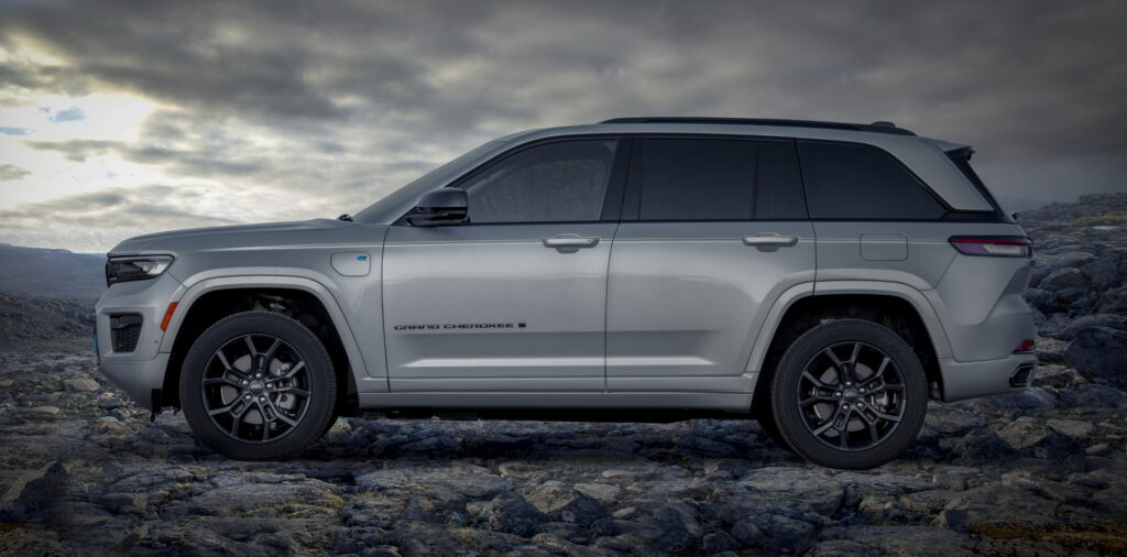 Jeep Grand Cherokee 4xe 30th Anniversary Edition 1