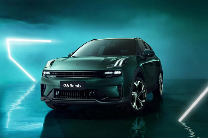 Lynk & Co 06 Remix: prime immagini del restyling del SUV [FOTO]