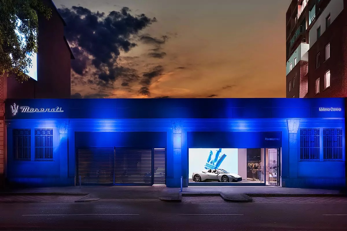 Maserati: a Milano apre il primo concept store del Tridente