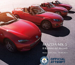 Mazda MX-5: il brand giapponese si prepara ad entrare nel Guinness World Records