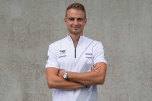 Peugeot 9X8: Nico Müller entra a far parte del Team Peugeot TotalEnergies
