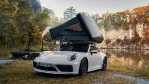 Porsche svela una nuova tenda da tetto per i suoi modelli