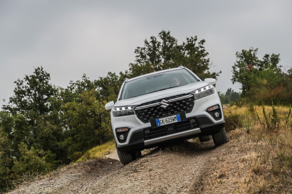 Suzuki S-Cross Hybrid 140V: le caratteristiche con Massimo Nalli [VIDEO]