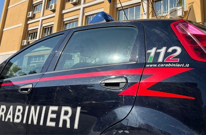 Noleggia l’auto e si “dimentica” di restituirla: spacciatore rintracciato grazie al Gps