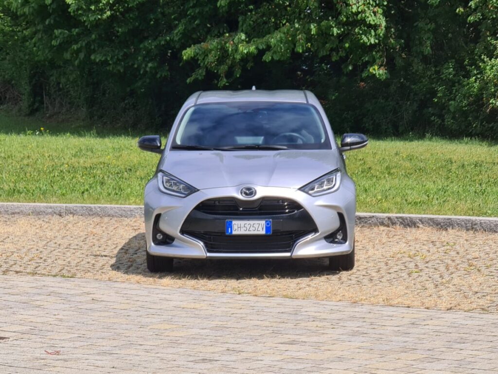 Mazda2 Hybrid 2022: domande, risposte e caratteristiche della citycar gemella della Yaris