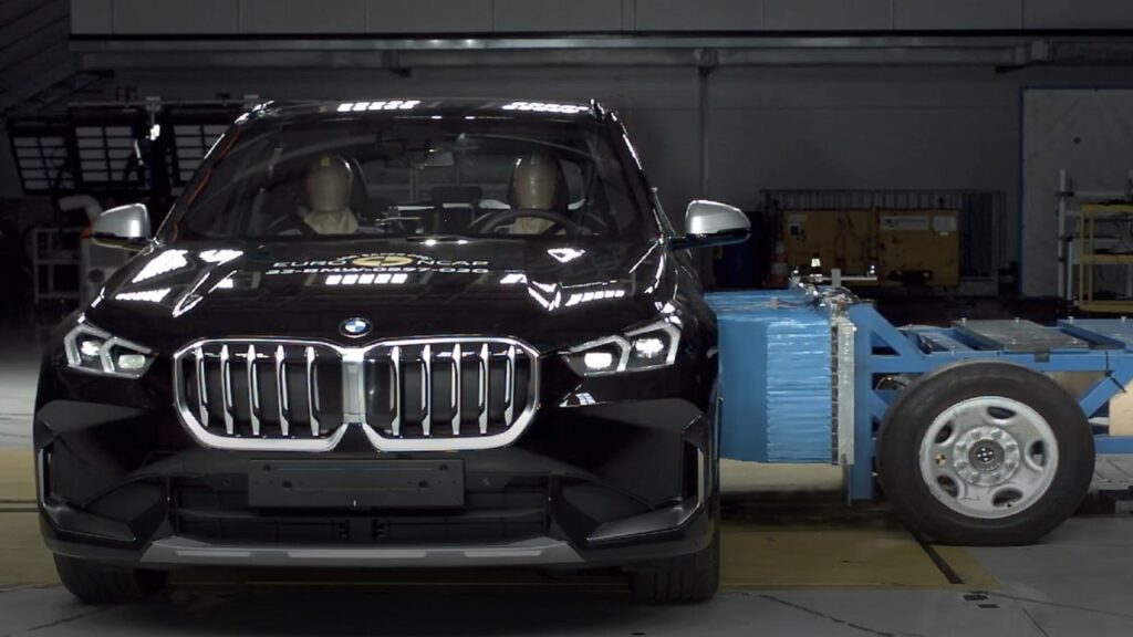 BMW X1 e Serie 2 Active Tourer conquistano cinque stelle nei test Euro NCAP [VIDEO]