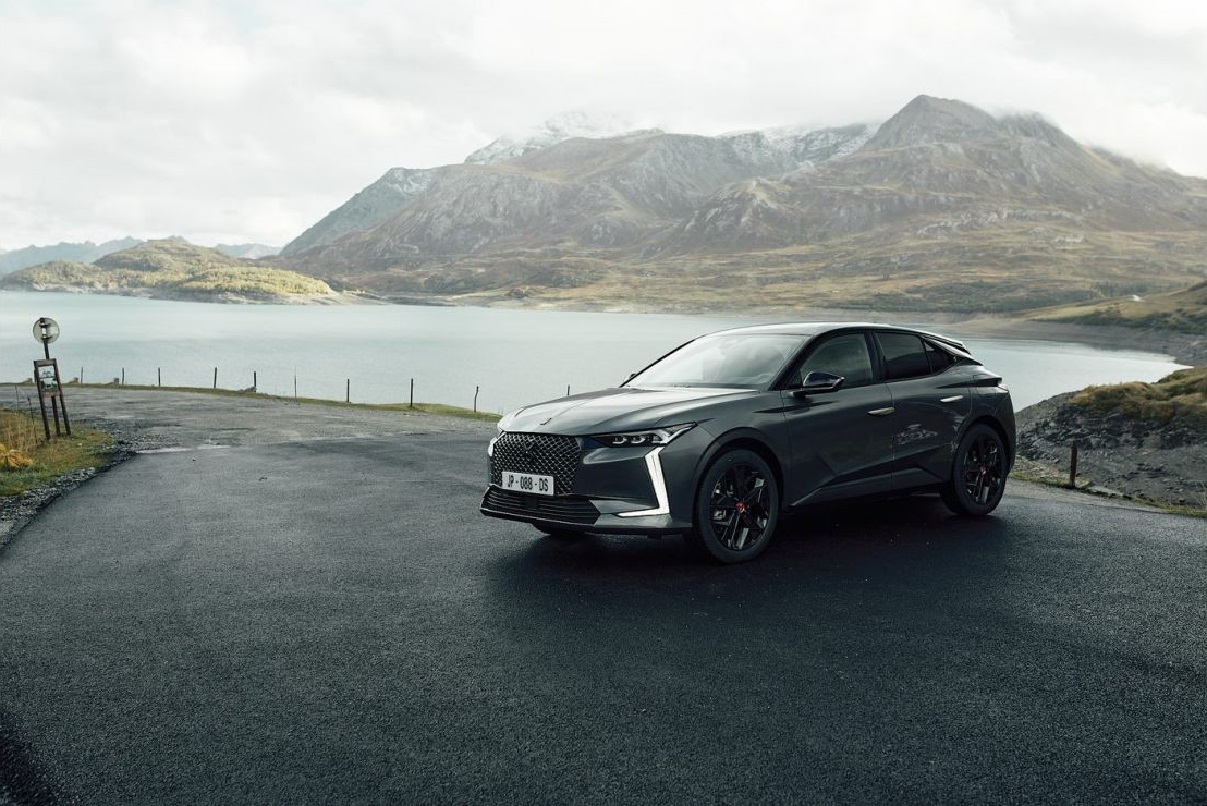 DS 4 rinnova la sua gamma ad un anno dal debutto