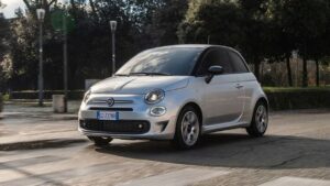 Fiat 500 Hybrid: il nuovo allestimento Monotrim arriva anche per l’ibrida [FOTO]