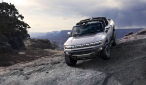 GMC Hummer EV: potrebbe arrivare una versione più compatta