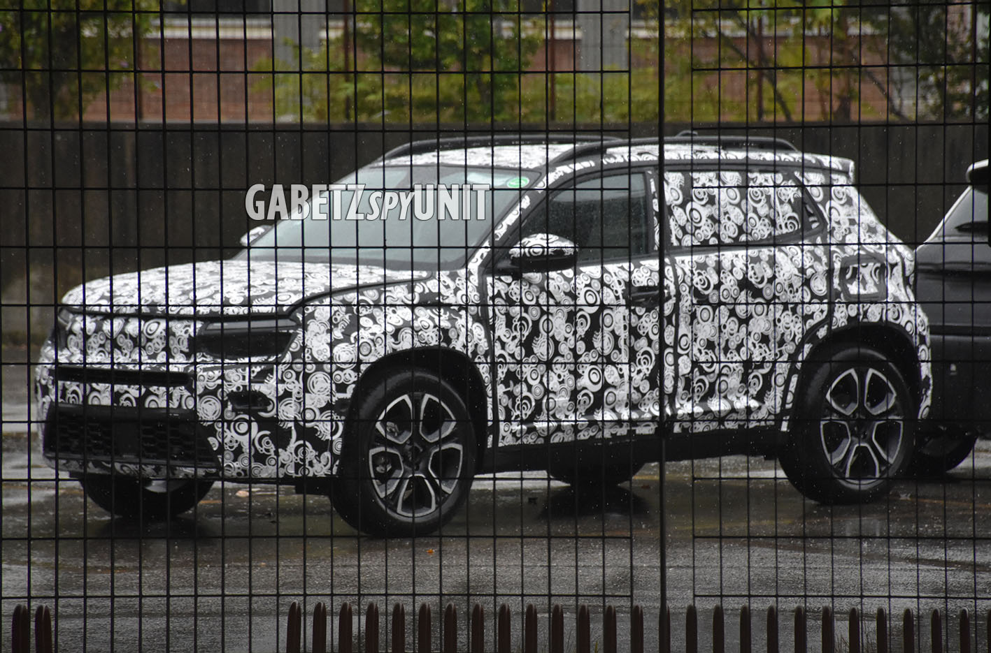 Jeep Avenger: ultime foto spia prima del debutto di domani