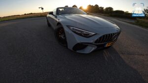 Mercedes-AMG SL 63: ecco come raggiunge facilmente i 328 km/h [VIDEO]