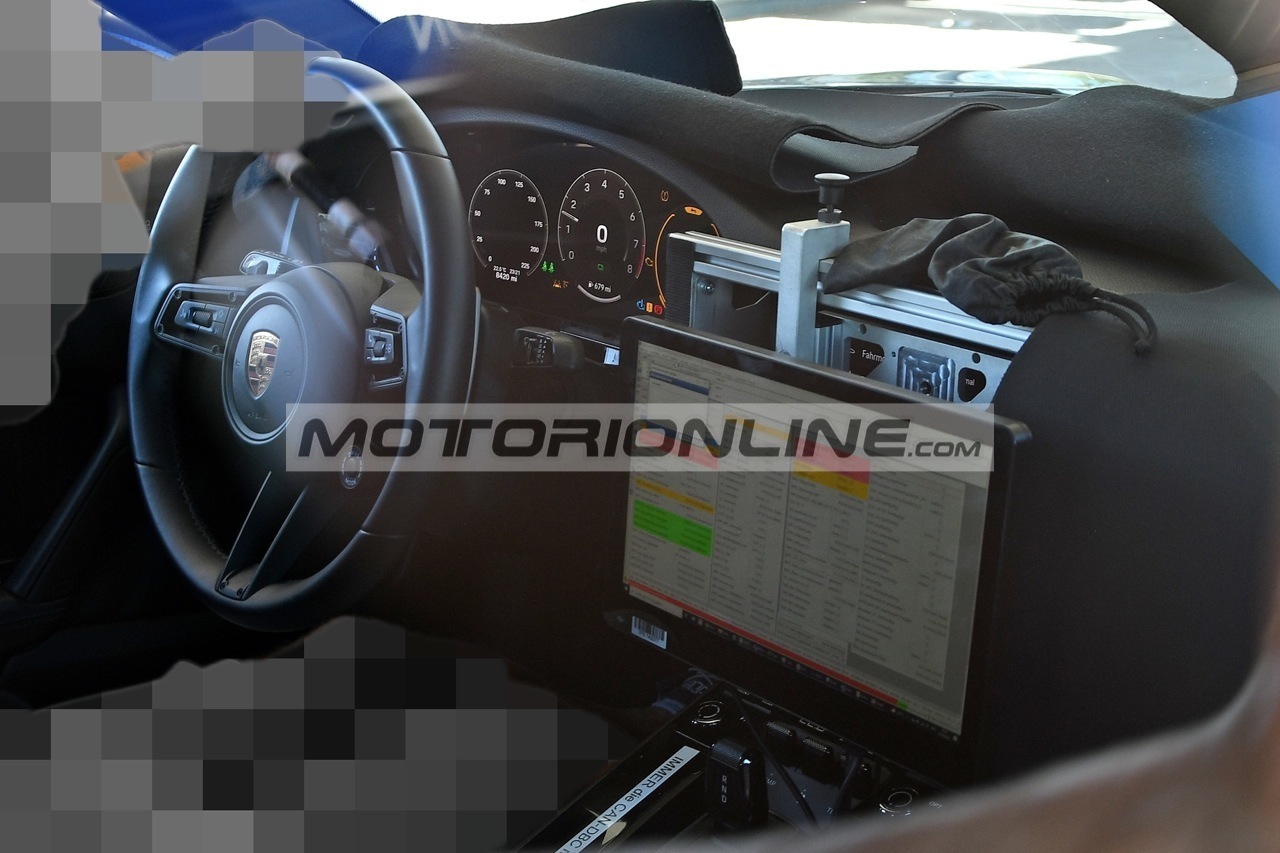 Porsche 911 Cabrio - Foto spia 10-10-2022