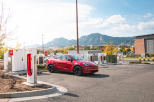 Tesla: superano quota 10.000 i Supercharger presenti in Europa