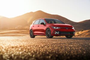 Volkswagen Golf GTI 40th Anniversary Edition: debutta in soli 1500 esemplari [FOTO]