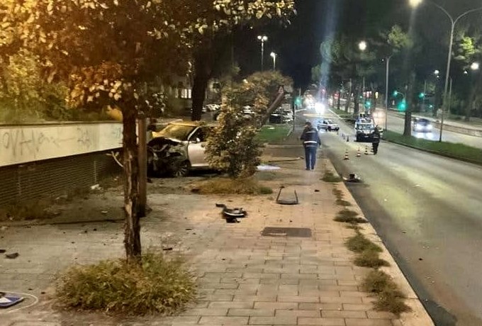 Roma, 18enne travolto e ucciso da auto sul marciapiede: la ragazza alla guida era ubriaca