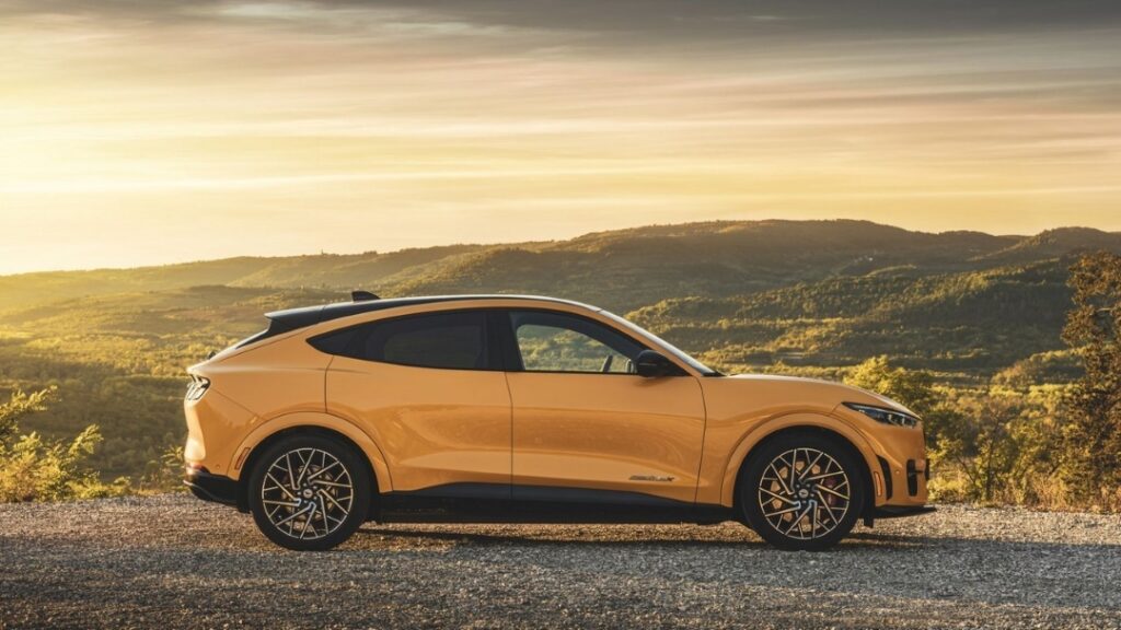 Ford Mustang Mach-E 2022
