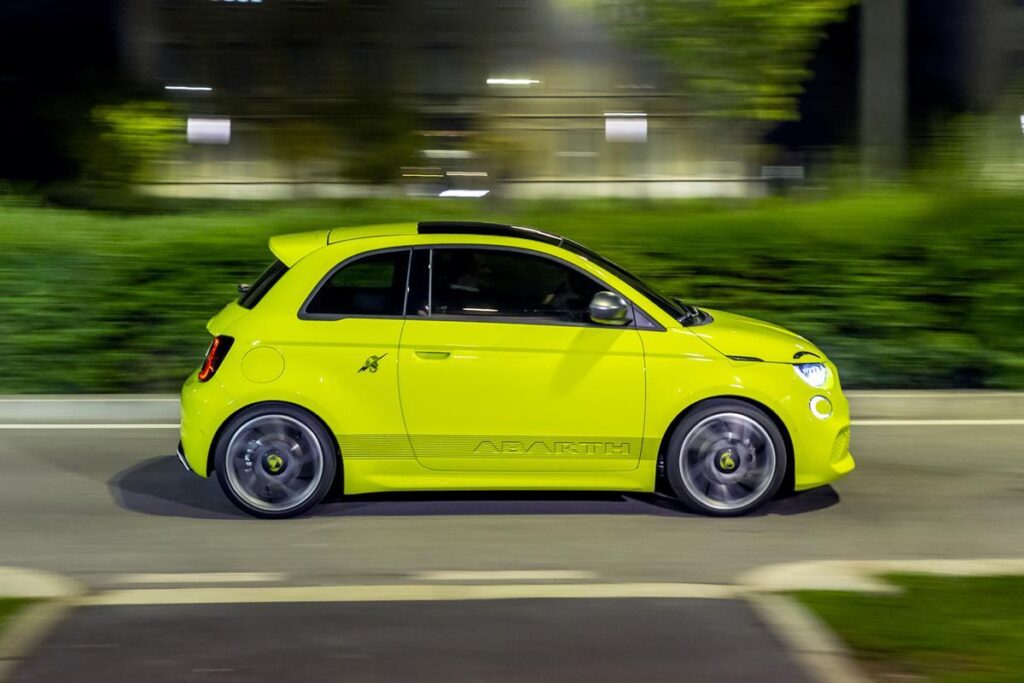 Abarth 500e: allo studio altre versioni dell’elettrica con più potenza