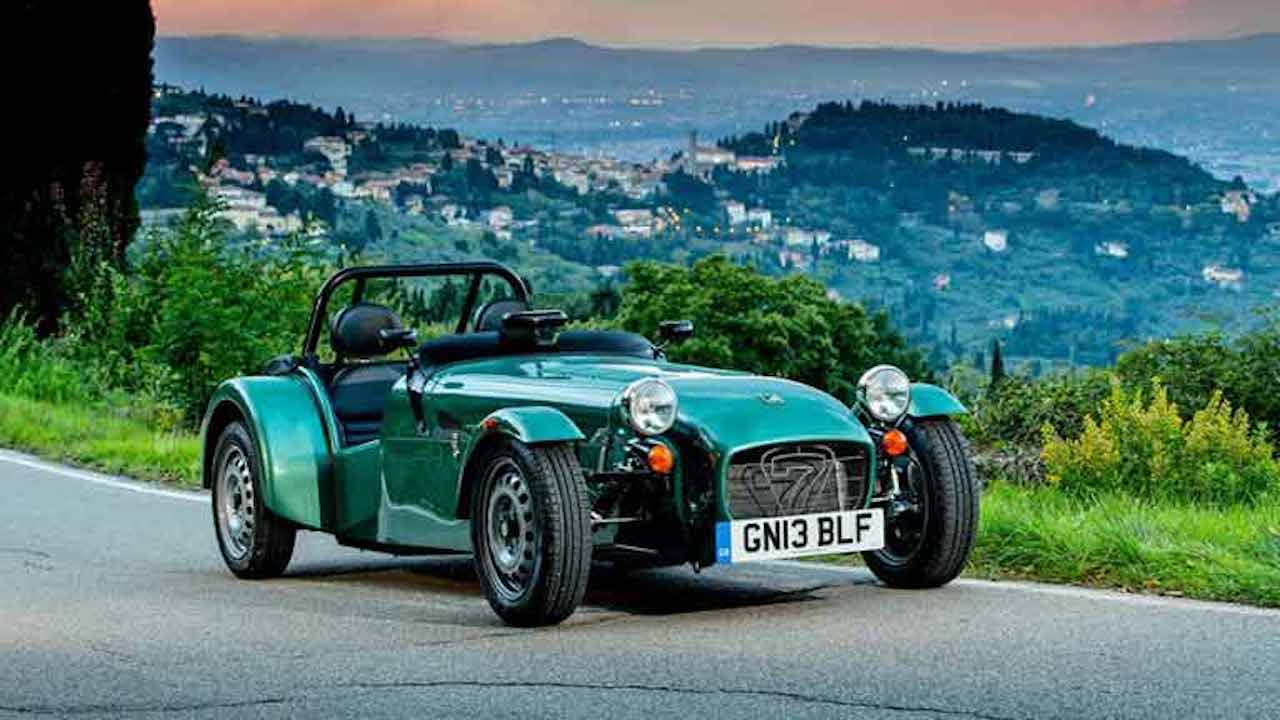 Caterham a lavoro su una due posti completamente elettrica