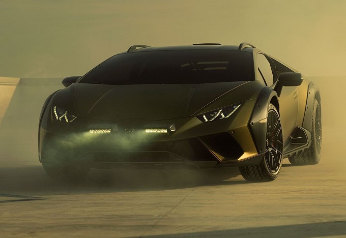 Lamborghini Huracan Sterrato: si alza il velo sulla supercar per l’off-road [FOTO e VIDEO]