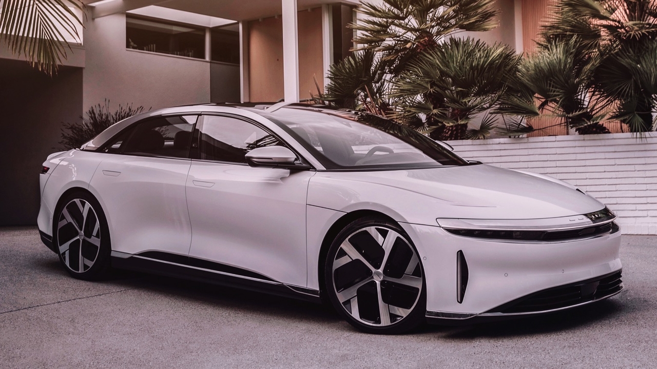 Lucid Air Pure debutterà al Salone di Los Angeles 2022