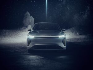 Lucid Gravity: debutta il primo SUV di lusso 100% elettrico del brand [FOTO]