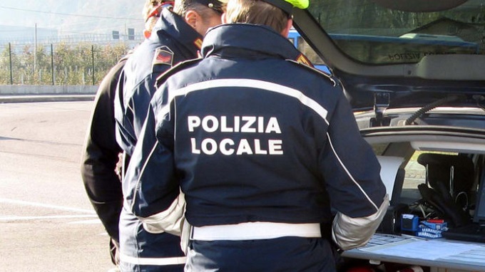 Brescia, 55enne beccato a guidare senza patente, lui si giustifica: “Lo faccio da sempre e guido bene”